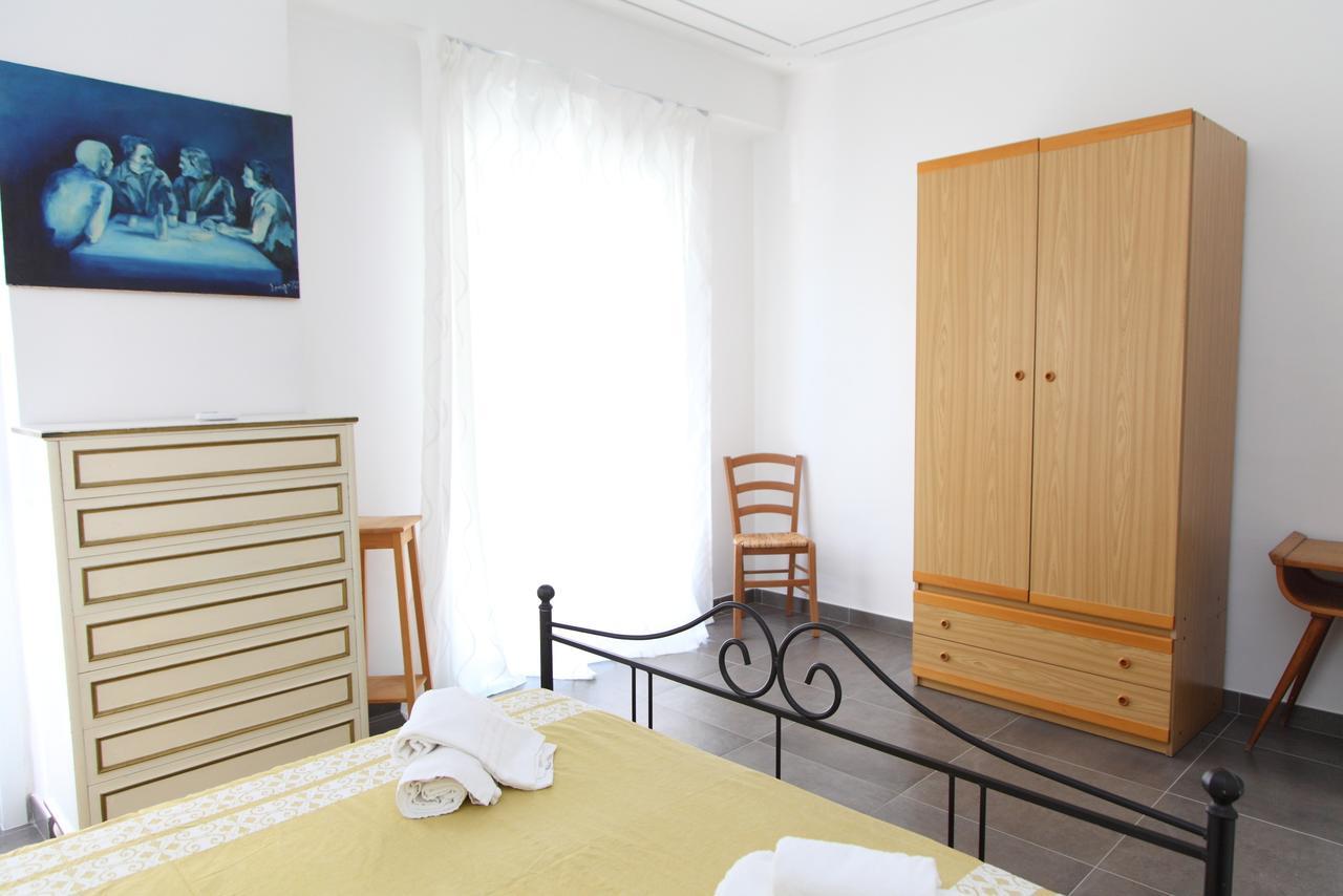 Family House - By Vacation Service Cefalu Exterior photo