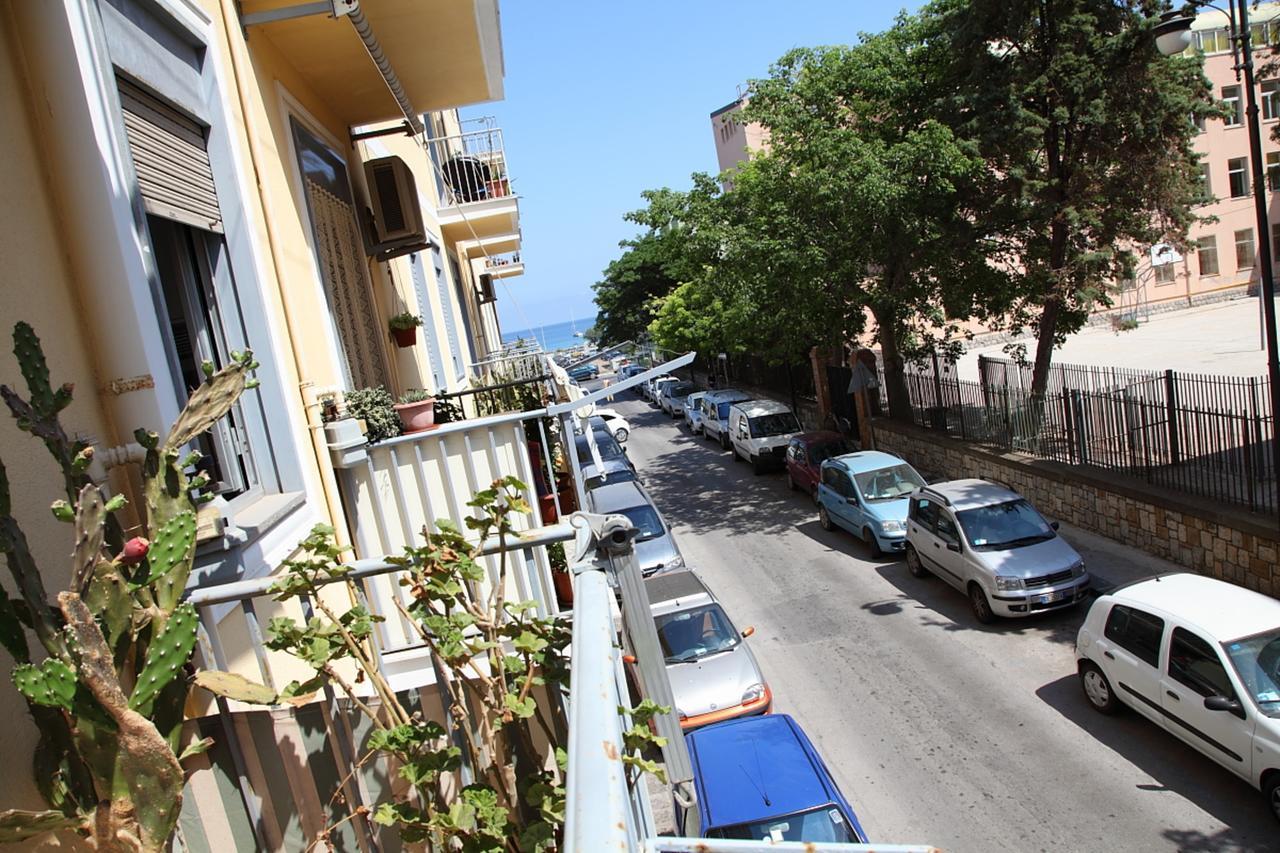 Family House - By Vacation Service Cefalu Exterior photo